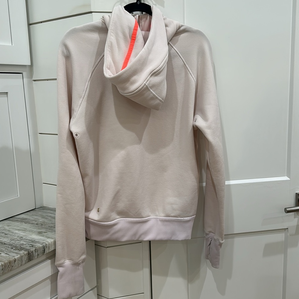 (6190) LULULEMON Warm Core Hoodie in Neutral Blush *RARE * GOLD LOGO *FLAW - Picture 8 of 9